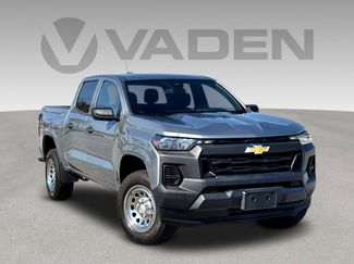 Used 2023 Chevrolet Colorado W/T video 1