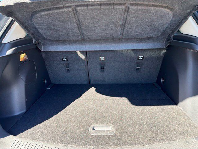 Used 2023 Buick Encore GX Select w/ Sport Touring Package FWD image 35
