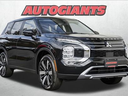 New 2025 Mitsubishi Outlander SE