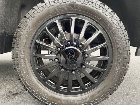 Used 2024 Chevrolet Silverado 3500 W/T AWD/4WD image 39