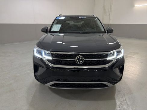 Certified 2024 Volkswagen Taos SEL AWD/4WD image 2