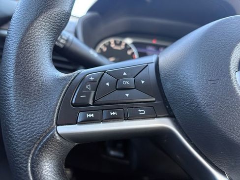 Used 2025 Nissan Altima 2.5 SV FWD image 27
