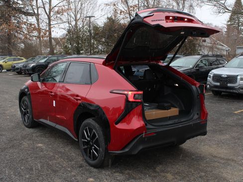 New 2026 Subaru Solterra Premium image 8