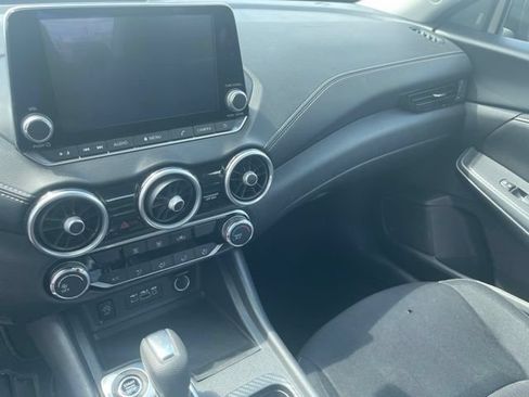 Used 2024 Nissan Sentra SV FWD image 19