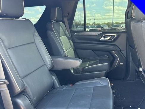 Used 2023 GMC Yukon SLT image 16