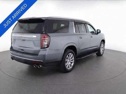 Used 2021 Chevrolet Suburban Premier AWD/4WD image 4