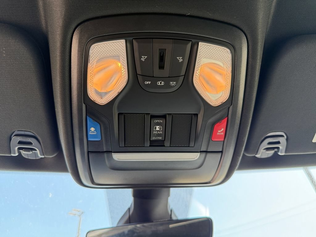 Used 2022 RAM 1500 Big Horn AWD/4WD image 46
