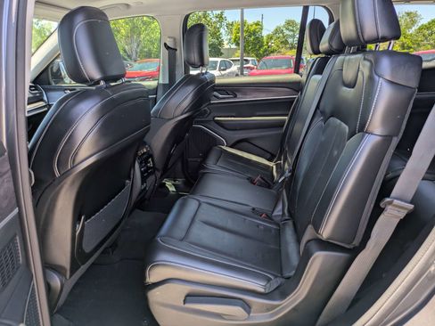 Used 2021 Jeep Grand Cherokee L Limited RWD image 16