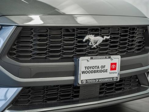 Used 2025 Ford Mustang Premium RWD image 9