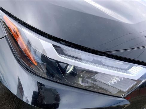 Used 2024 Toyota RAV4 LE image 24