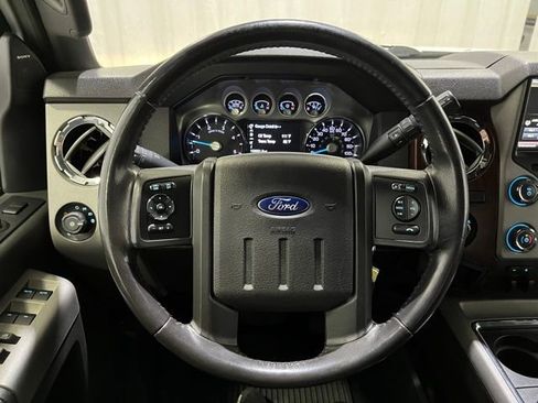 Used 2014 Ford F250 Lariat w/ Lariat Interior Package AWD/4WD image 17