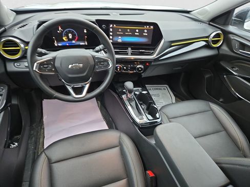 Used 2024 Chevrolet Trax ACTIV w/ Sunroof Package image 17