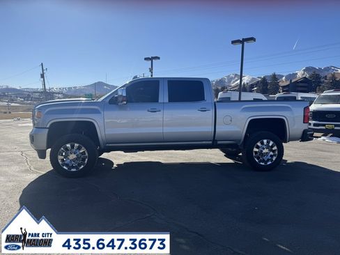 Used 2017 GMC Sierra 2500 Denali w/ Duramax Plus Package image 6