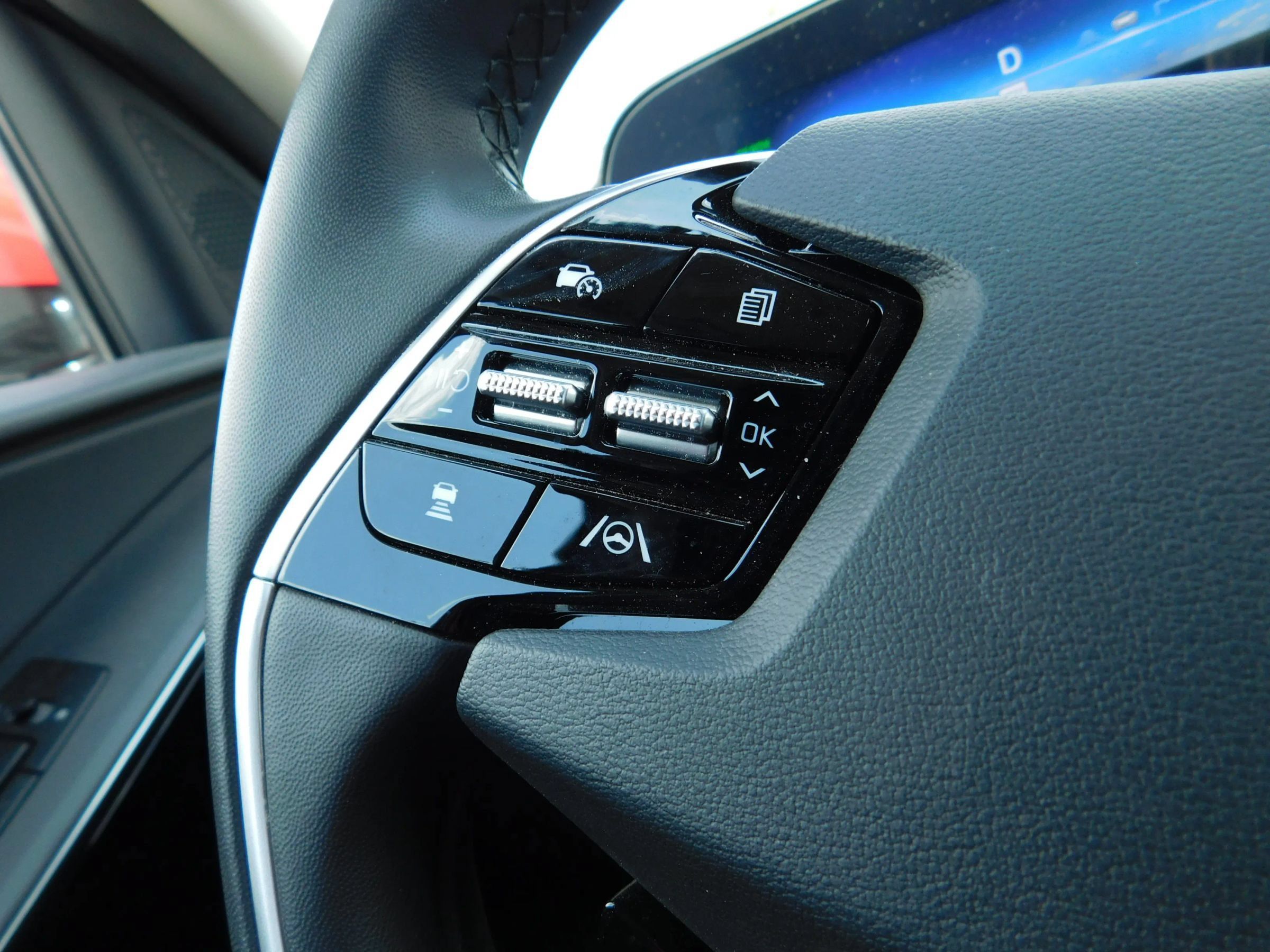 Used 2023 Kia Niro Wind FWD image 23