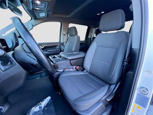 Used 2024 Chevrolet Silverado 2500 LT image 19