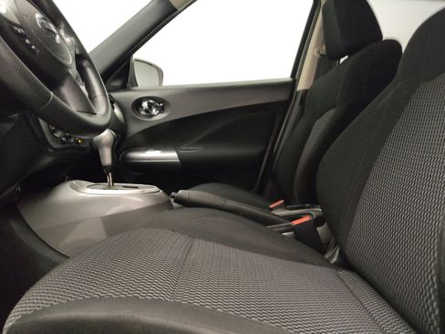 Used 2015 Nissan Juke S FWD image 17