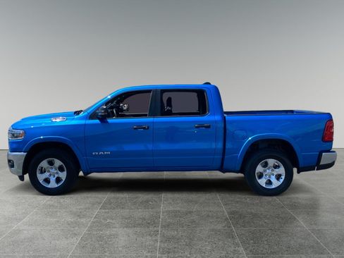 Used 2025 RAM 1500 Big Horn AWD/4WD image 2