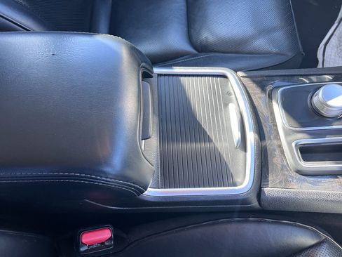 Used 2022 Chrysler 300 Touring L w/ Comfort Group image 23