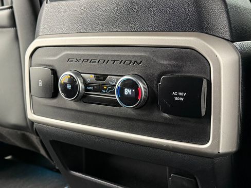 Used 2024 Ford Expedition Max XLT image 32