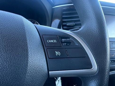 Used 2018 Mitsubishi Outlander ES image 33