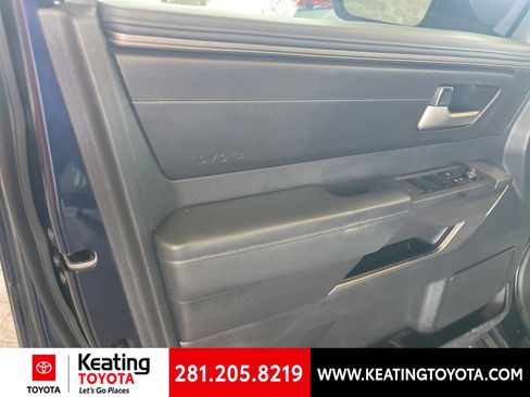 Used 2022 Toyota Tundra SR5 AWD/4WD image 6