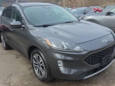 Used 2020 Ford Escape SEL image 3
