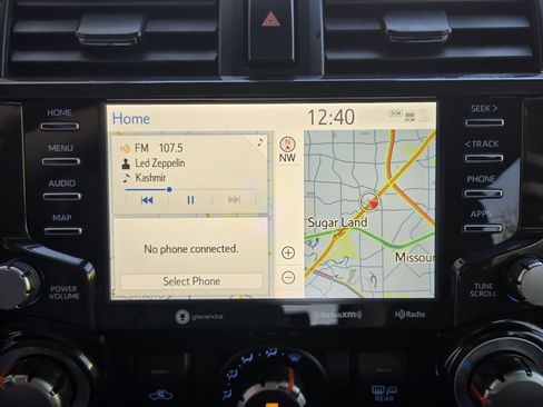 Used 2023 Toyota 4Runner TRD Off-Road Premium image 12