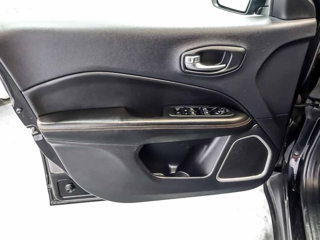 Used 2018 Jeep Compass Limited AWD/4WD image 25