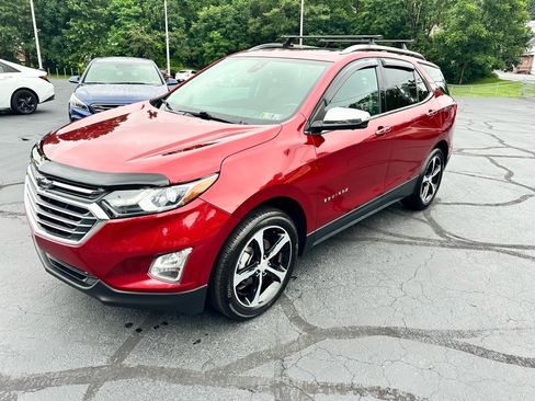 Used 2021 Chevrolet Equinox Premier image 2