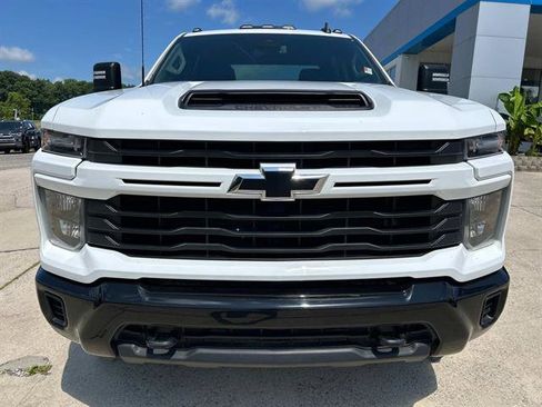 Certified 2024 Chevrolet Silverado 2500 Custom w/ Custom Value Package image 9