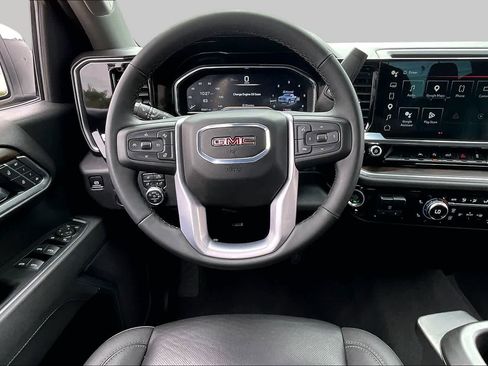 Used 2025 GMC Sierra 1500 SLT AWD/4WD image 6