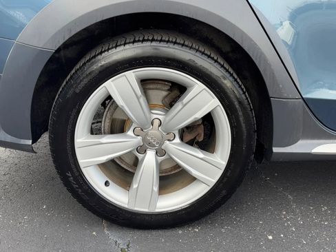 Used 2015 Audi A4 Premium w/ Audi MMI Navigation image 40