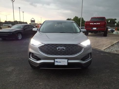 Used 2023 Ford Edge SEL AWD/4WD image 2
