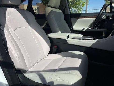 Used 2021 Lexus RX 450hL AWD w/ Premium Package image 29