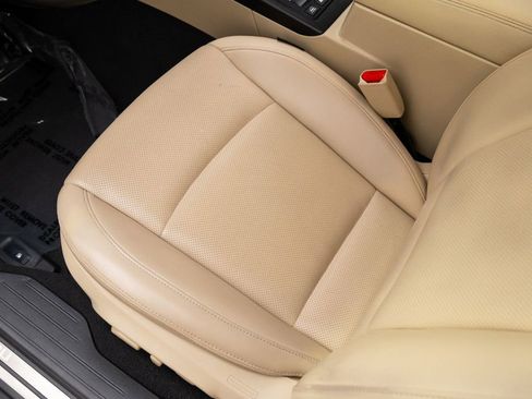 Used 2016 Subaru Outback 2.5i Limited image 16