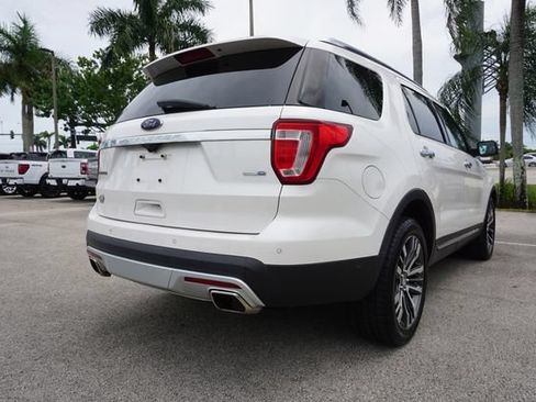 Used 2016 Ford Explorer Platinum AWD/4WD image 7