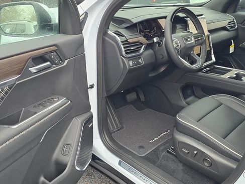 New 2026 GMC Acadia Denali w/ Super Cruise Package image 4