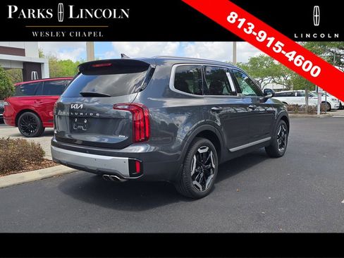 Used 2024 Kia Telluride S image 4