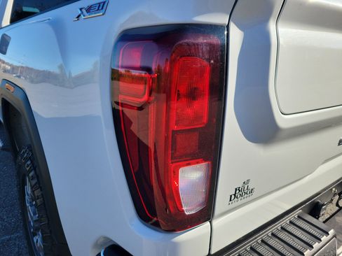 Used 2024 GMC Sierra 2500 SLE w/ SLE Value Package; image 11