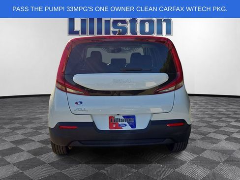Used 2022 Kia Soul LX w/ Technology Package FWD image 5