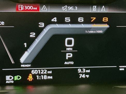 Used 2020 Audi SQ7 Premium Plus w/ Driver Assistance Package image 9