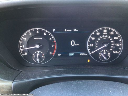 Used 2021 Genesis G90 3.3T Premium RWD image 9