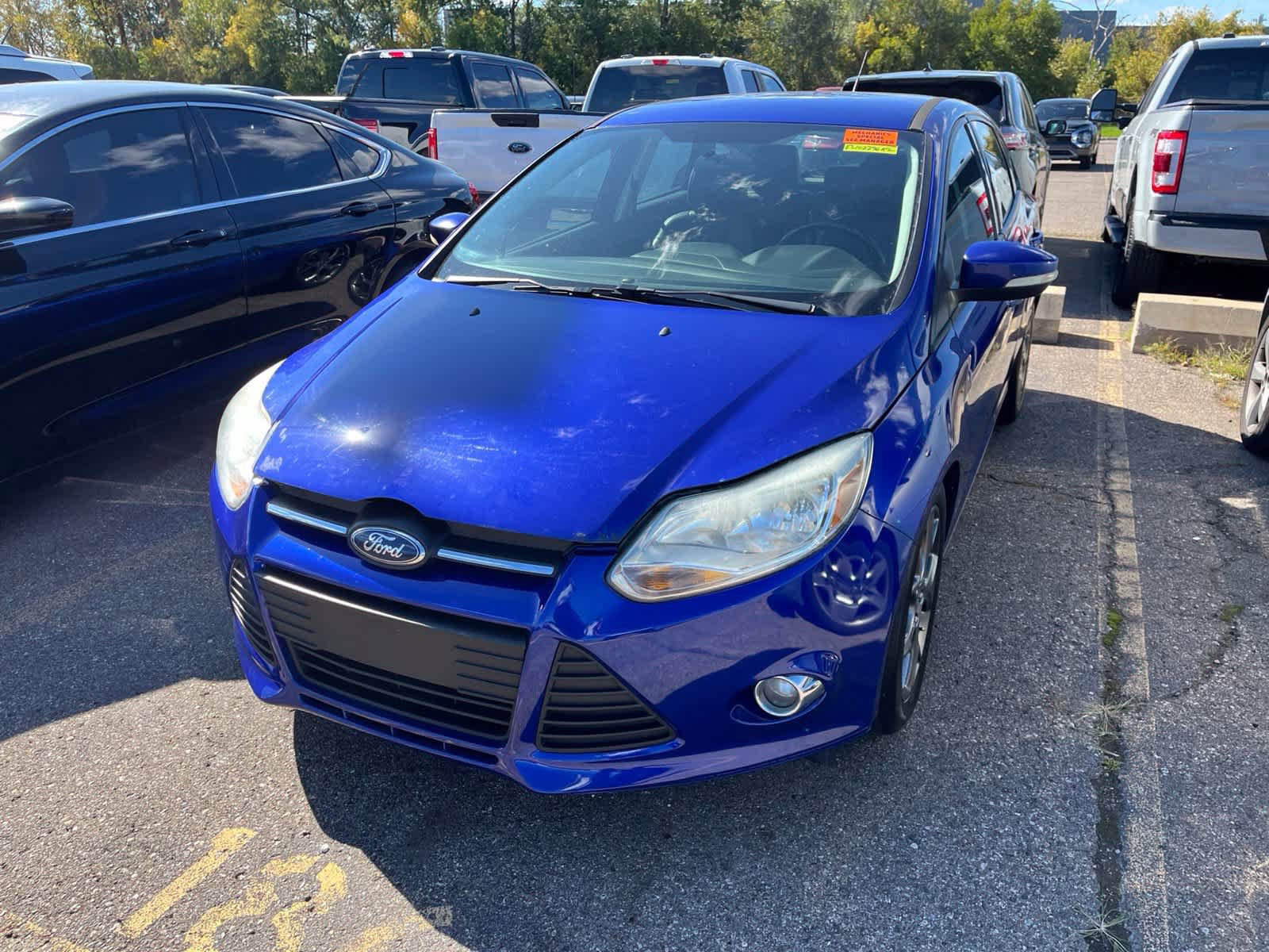 Used 2014 Ford Focus SE w/ Equipment Group 201A FWD image 3