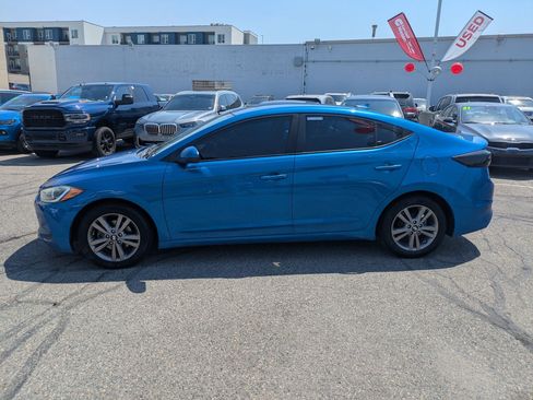 Used 2017 Hyundai Elantra SE FWD image 9