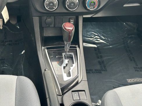 Used 2015 Toyota Corolla L FWD image 19