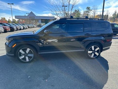 Certified 2025 Hyundai Santa Fe Limited image 2