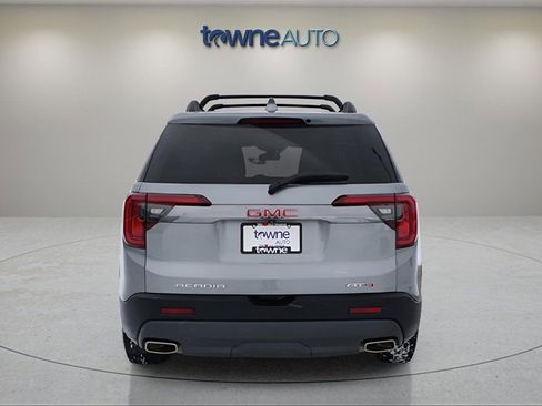 Used 2023 GMC Acadia AT4 image 4