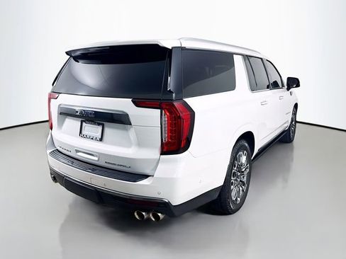 Used 2023 GMC Yukon XL Denali Ultimate image 7