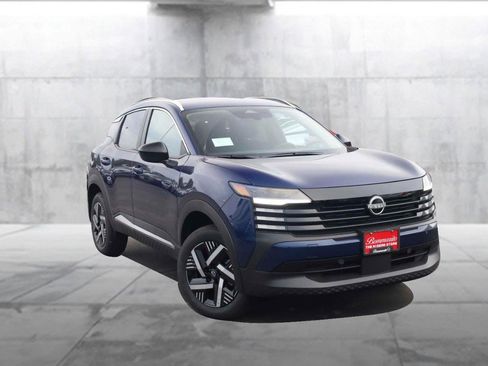 New 2026 Nissan Kicks SV image 2