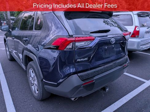 Certified 2023 Toyota RAV4 XLE w/ Convenience Package FWD image 5